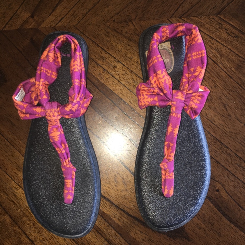 Sanuk sandal, the yoga mat sandal